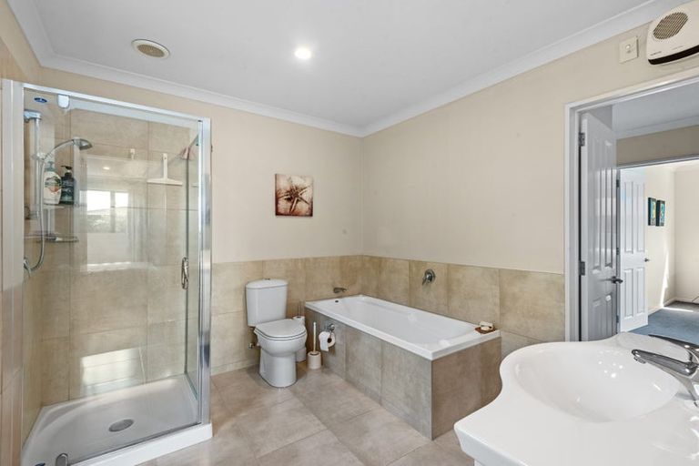 Photo of property in 8 Sandalwood Place, Waimairi Beach, Christchurch, 8083