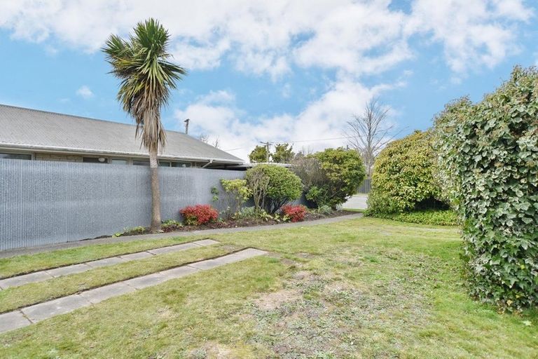 Photo of property in 207 Matsons Avenue, Papanui, Christchurch, 8053