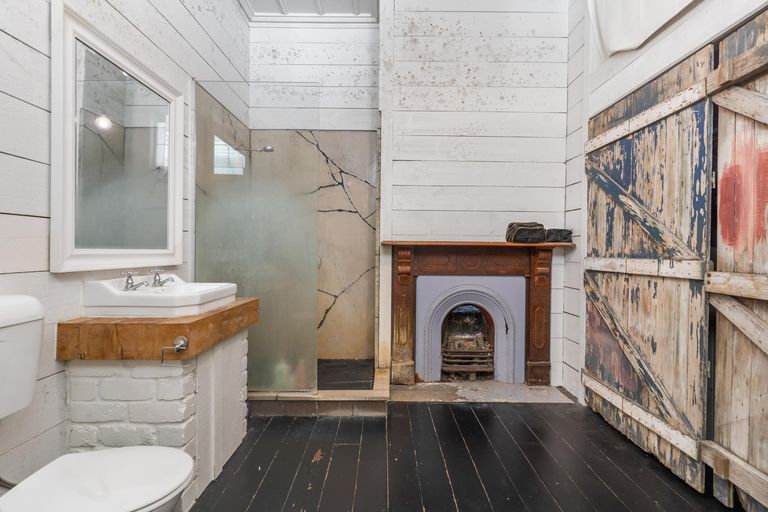 Photo of property in 2 Collingwood Road, Waiuku, 2123