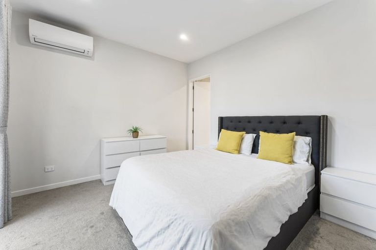 Photo of property in 33 Farranfore Road, Opaheke, Papakura, 2113