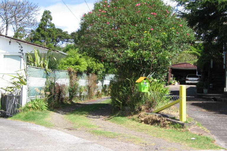 Photo of property in 13 Beverly Place, New Lynn, Auckland, 0600