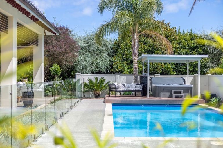 Photo of property in 28 Saint Laurent Way, Ohau, Levin, 5570