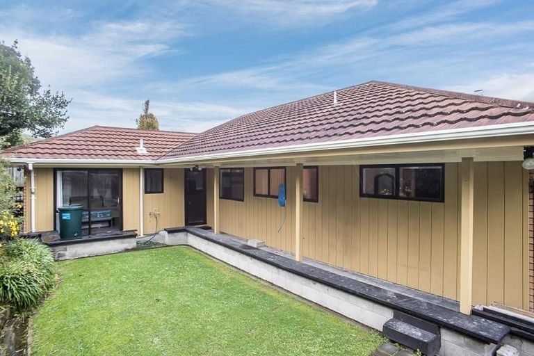 Photo of property in 21 Huia Street, Waikanae, 5036