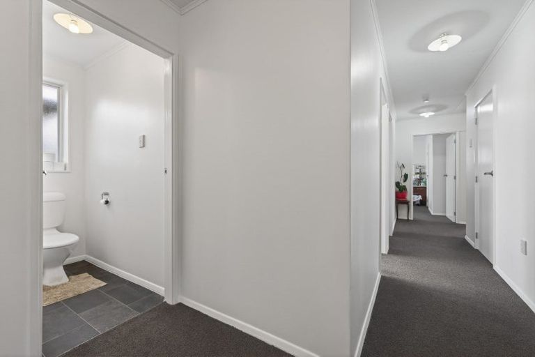 Photo of property in 19 Stillwater Place, Westbrook, Palmerston North, 4412