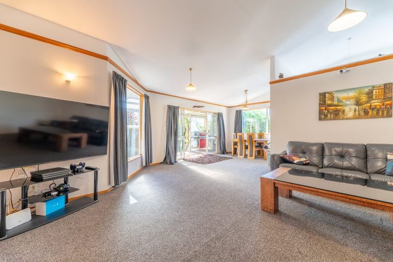 Photo of property in 16 Buchanan Street, Parkside, Timaru, 7910