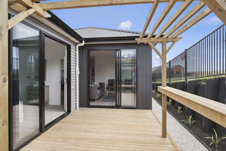 Photo of property in 8 Kapowai Way, Warkworth, 0985