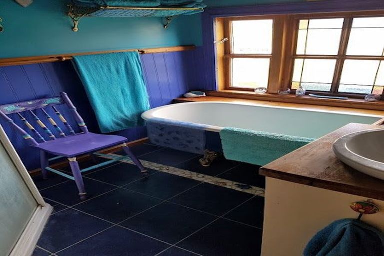 Photo of property in 211 Muhunoa Road West, Ohau, Levin, 5570