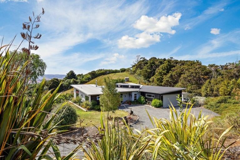 Photo of property in 62 Mccallum Drive, Sandspit, Warkworth, 0982