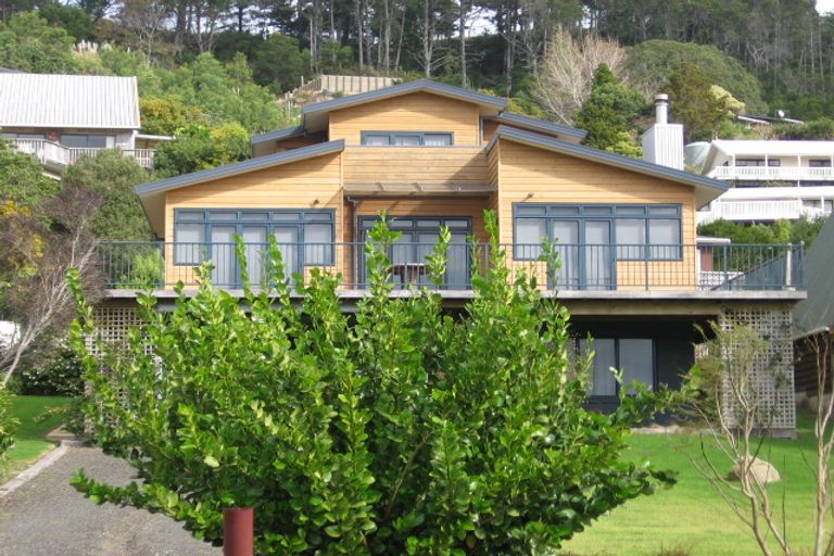 Photo of property in 100 Pa Road, Hahei, Whitianga, 3591