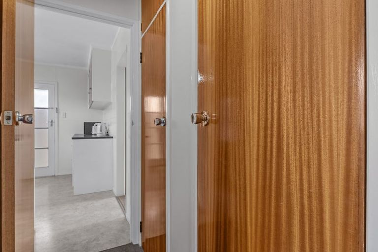 Photo of property in 1/42 Wallace Road, Papatoetoe, Auckland, 2025