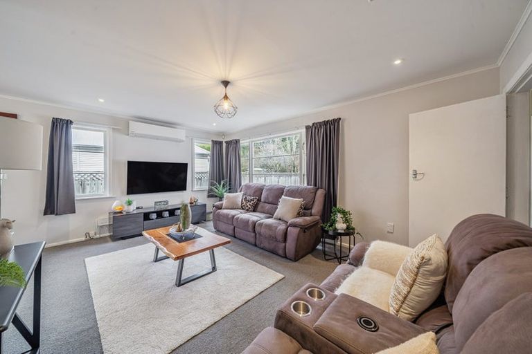Photo of property in 95 Hine Road, Wainuiomata, Lower Hutt, 5014