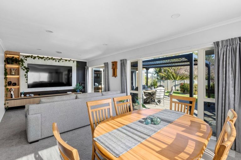 Photo of property in 46 Blue Heron Rise, Stanmore Bay, Whangaparaoa, 0932