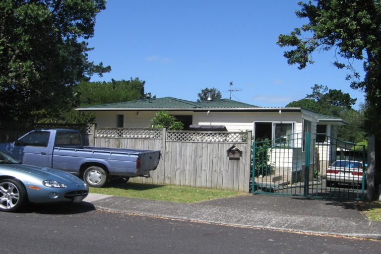 Photo of property in 5 Cunliffe Place, Glenfield, Auckland, 0629