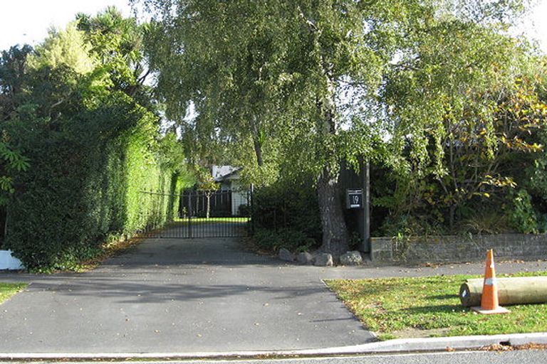 Photo of property in 19 Hamilton Avenue, Ilam, Christchurch, 8041