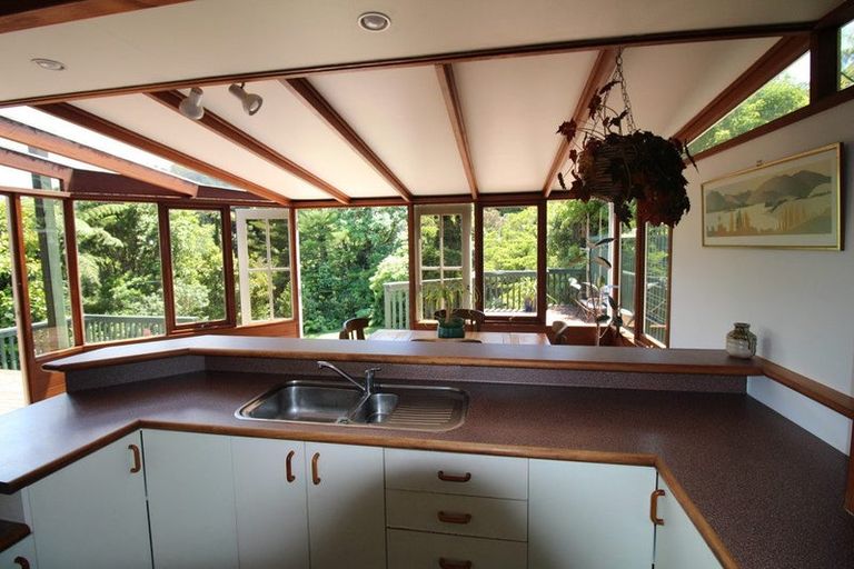 Photo of property in 15 Weenink Road, Karoro, Greymouth, 7805