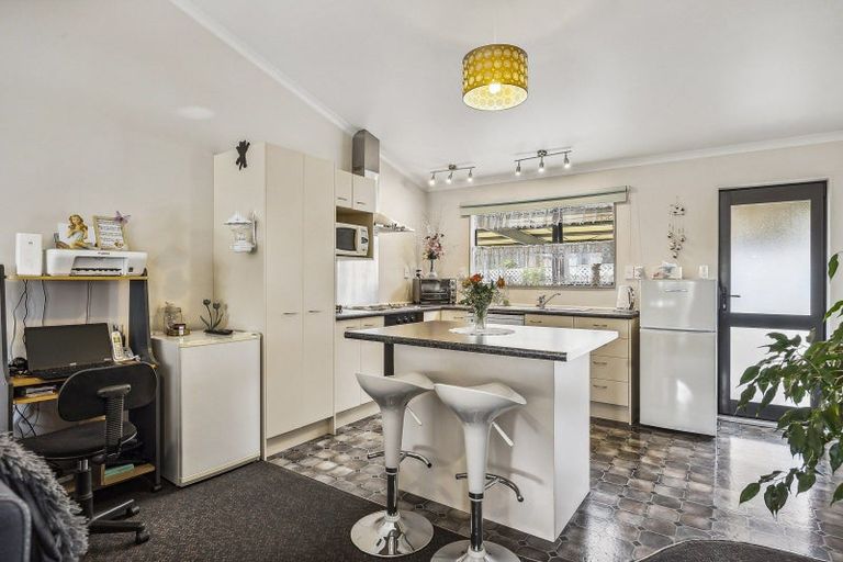 Photo of property in 9a North Foreland Street, Waihola, Milton, 9073