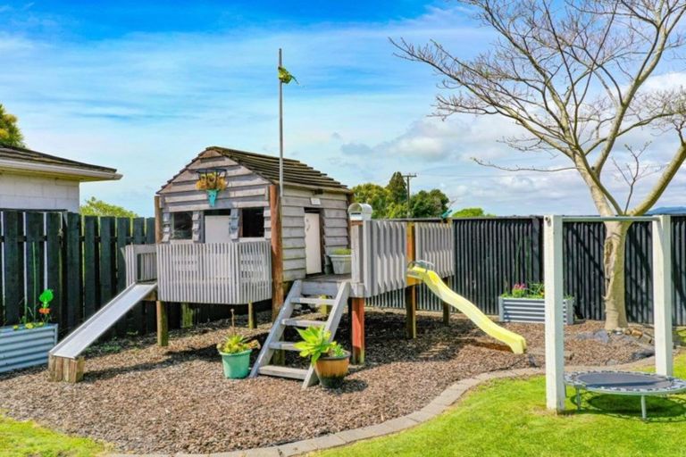 Photo of property in 7 Konini Place, Edgecumbe, 3120