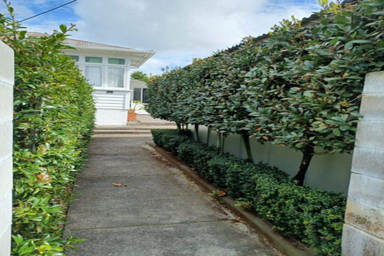 Photo of property in 24 Princes Street, Northcote Point, Auckland, 0627