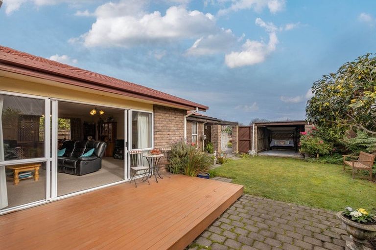 Photo of property in 16 Regent Avenue, Rangiora, 7400