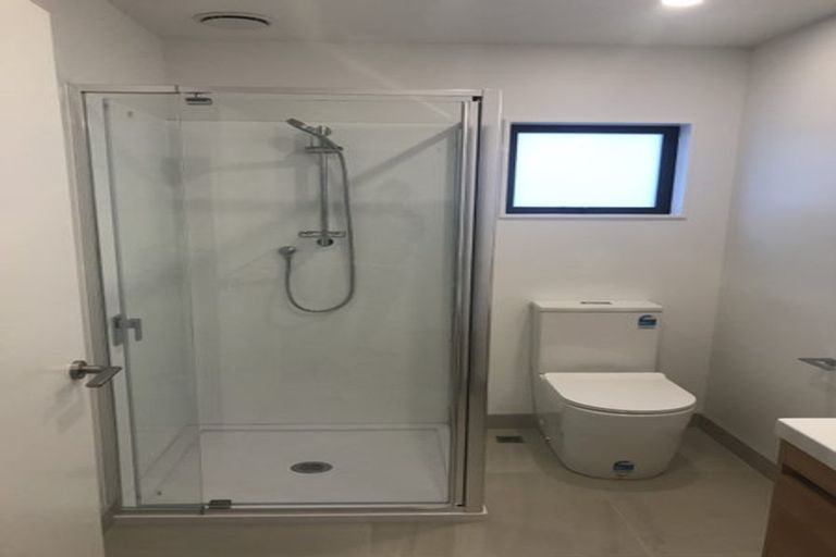 Photo of property in 33 Peihana Road, Hobsonville, Auckland, 0616