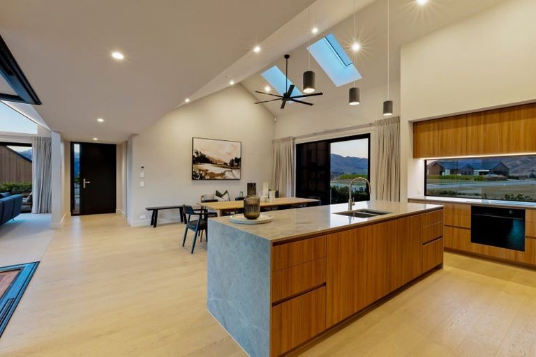Photo of property in Kawarau Heights, 71 Kawarau Heights Boulevard, Lake Hayes, Queenstown, 9304