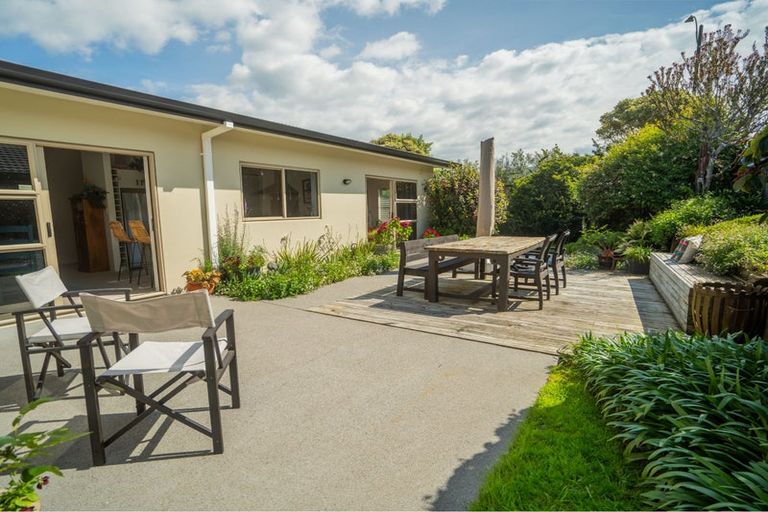 Photo of property in 47 Oteki Park Drive, Welcome Bay, Tauranga, 3112
