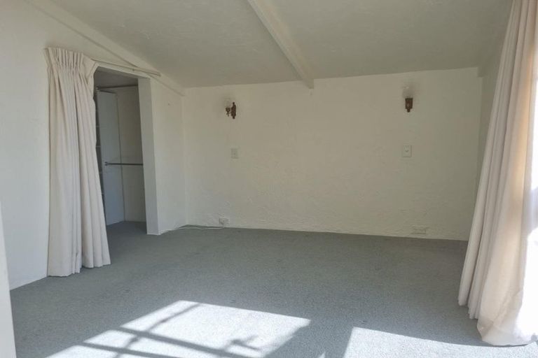 Photo of property in 111 Churchill Road, Murrays Bay, Auckland, 0630