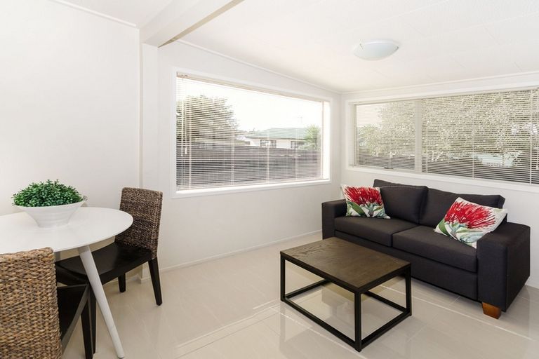 Photo of property in 1 Village Place, Tuakau, 2121