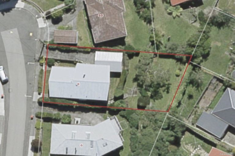 Photo of property in 8 Diane Grove, Paparangi, Wellington, 6037