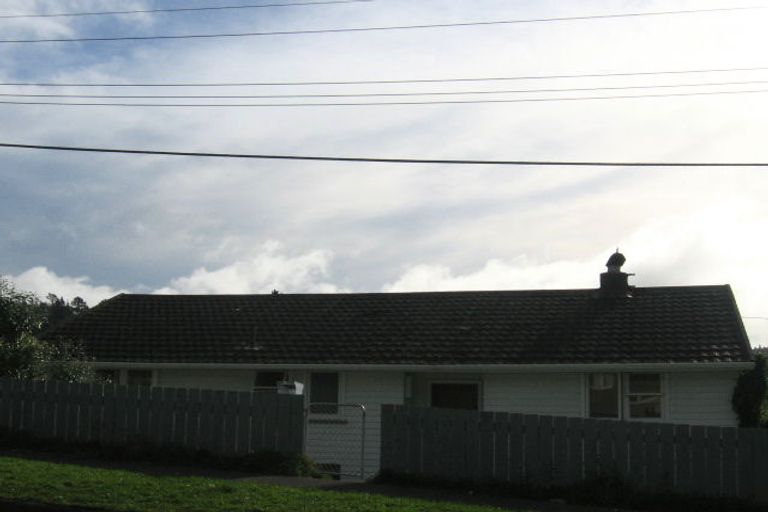 Photo of property in 1 Amundsen Grove, Stokes Valley, Lower Hutt, 5019