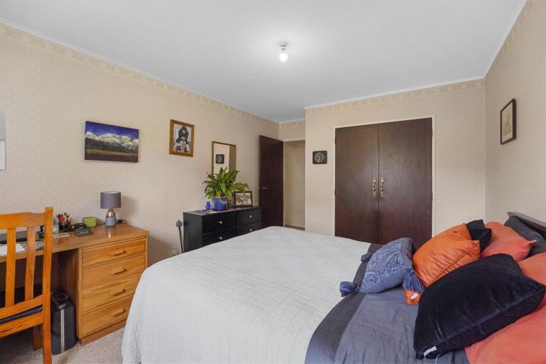 Photo of property in 35 Waddington Drive, Naenae, Lower Hutt, 5011