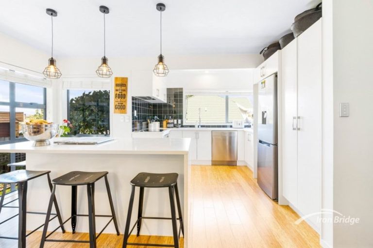 Photo of property in 1/11 Nile Road, Milford, Auckland, 0620