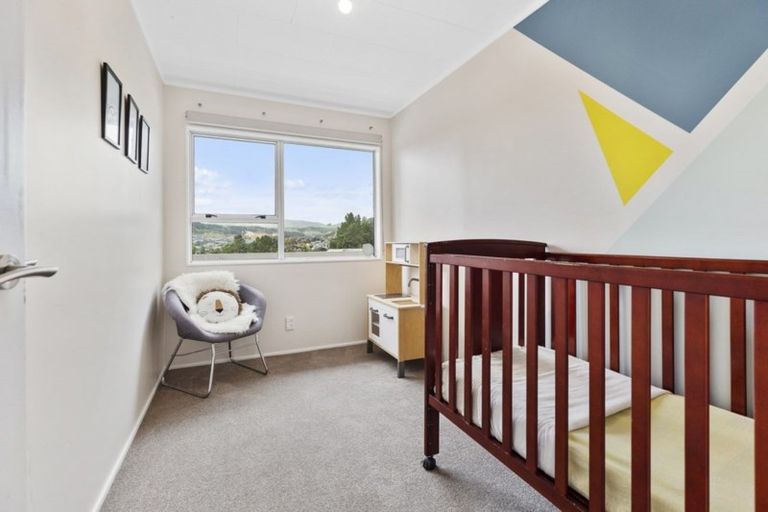 Photo of property in 17 The Sounding, Whitby, Porirua, 5024