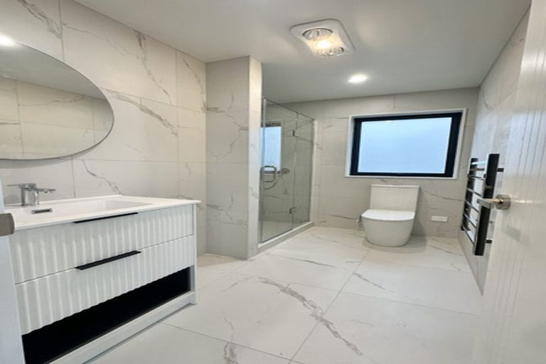 Photo of property in 11c Balwyn Place, Clendon Park, Auckland, 2103