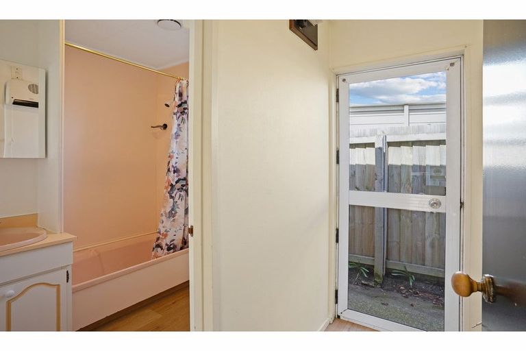 Photo of property in 66b Main North Road, Woodend, 7610