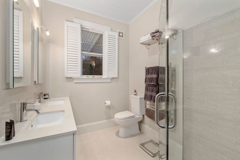 Photo of property in 264 Whitehills Road, Waitoki, Silverdale, 0994