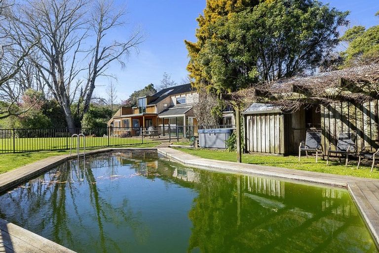 Photo of property in 1059 Mountain Road, Waiongana, Inglewood, 4389