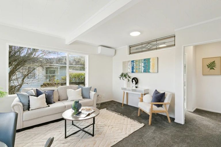 Photo of property in 49 Cypress Drive, Maungaraki, Lower Hutt, 5010