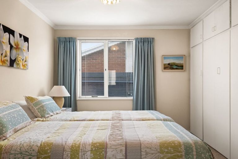 Photo of property in 132 Melbourne Street, South Dunedin, Dunedin, 9012