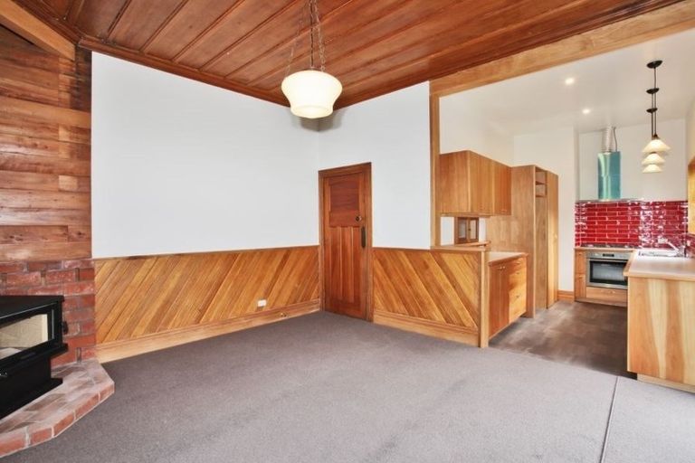 Photo of property in 14 Winchester Street, Lyttelton, 8082