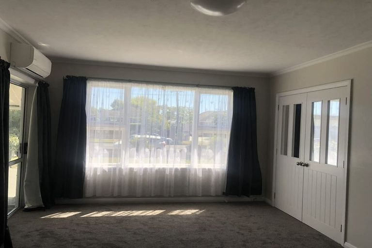 Photo of property in 127 Maidstone Road, Ilam, Christchurch, 8041