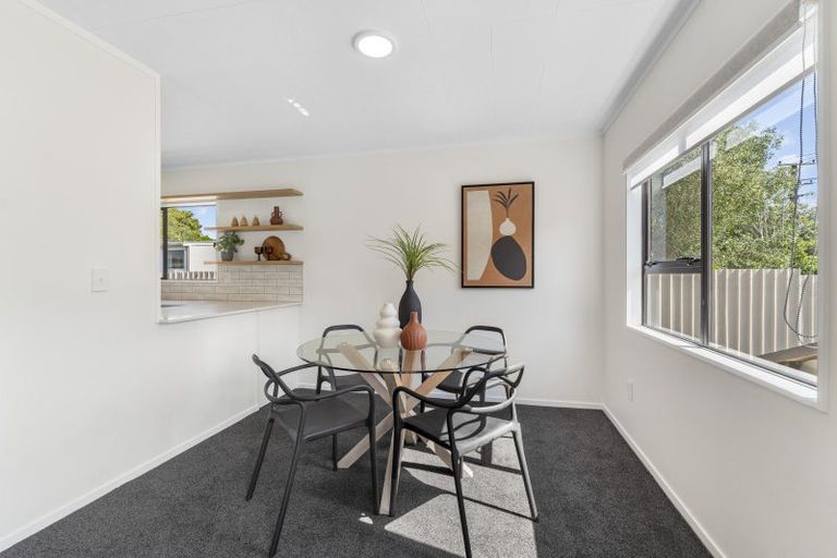 Photo of property in 175 Te Moana Road, Waikanae, 5036