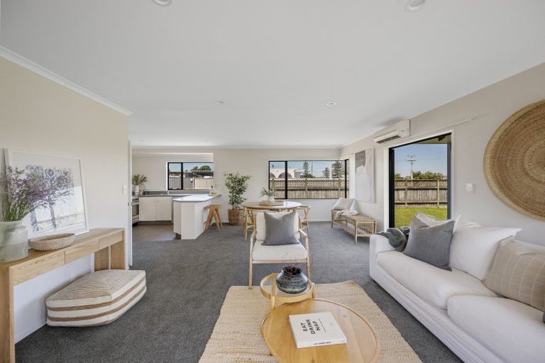 Photo of property in 1 Ladywood Road, Bay View, Napier, 4104