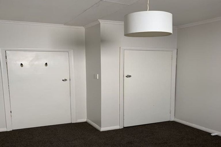 Photo of property in 16 Normanby Street, Newtown, Wellington, 6021