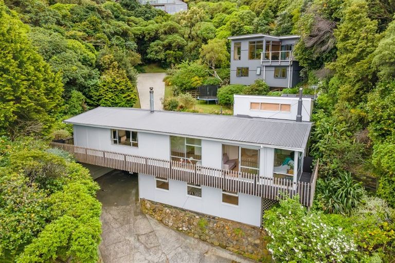 Photo of property in 129 Marine Drive, Sorrento Bay, Lower Hutt, 5013