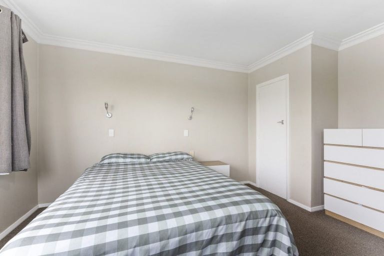 Photo of property in 34 Saint Annes Street, Levin, 5510