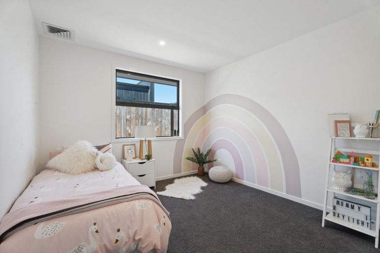 Photo of property in 29 Pounamu Avenue, Albert Town, 9305