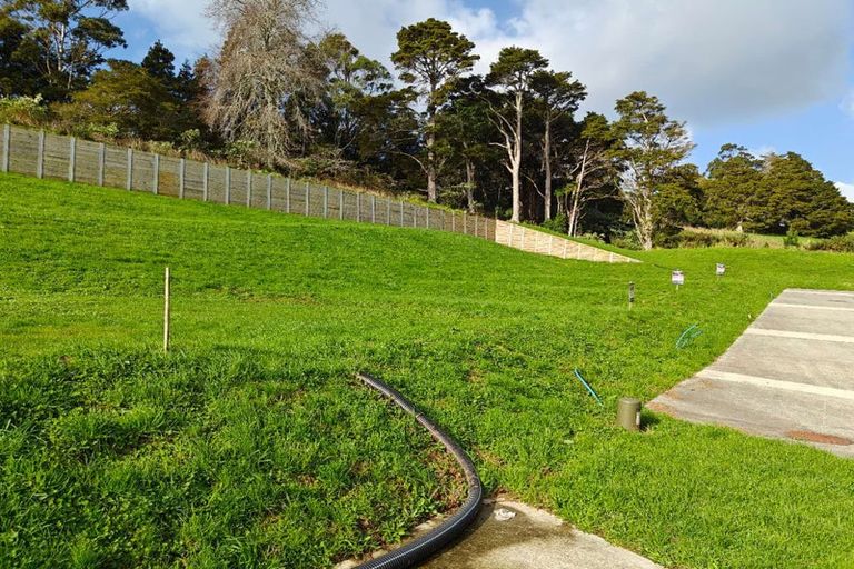 Photo of property in 42 Piringa Road, Pukekohe, 2120
