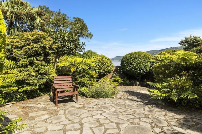 Photo of property in 16 Bayne Terrace, Macandrew Bay, Dunedin, 9014