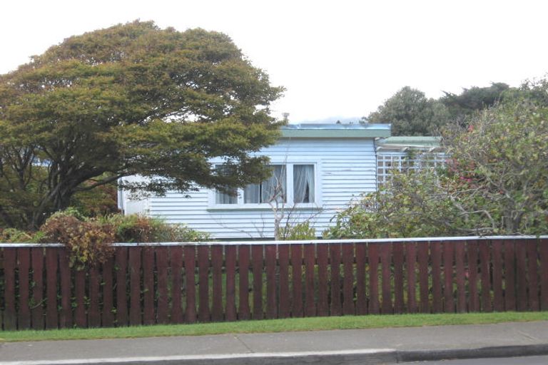 Photo of property in 19 Margaret Road, Raumati Beach, Paraparaumu, 5032